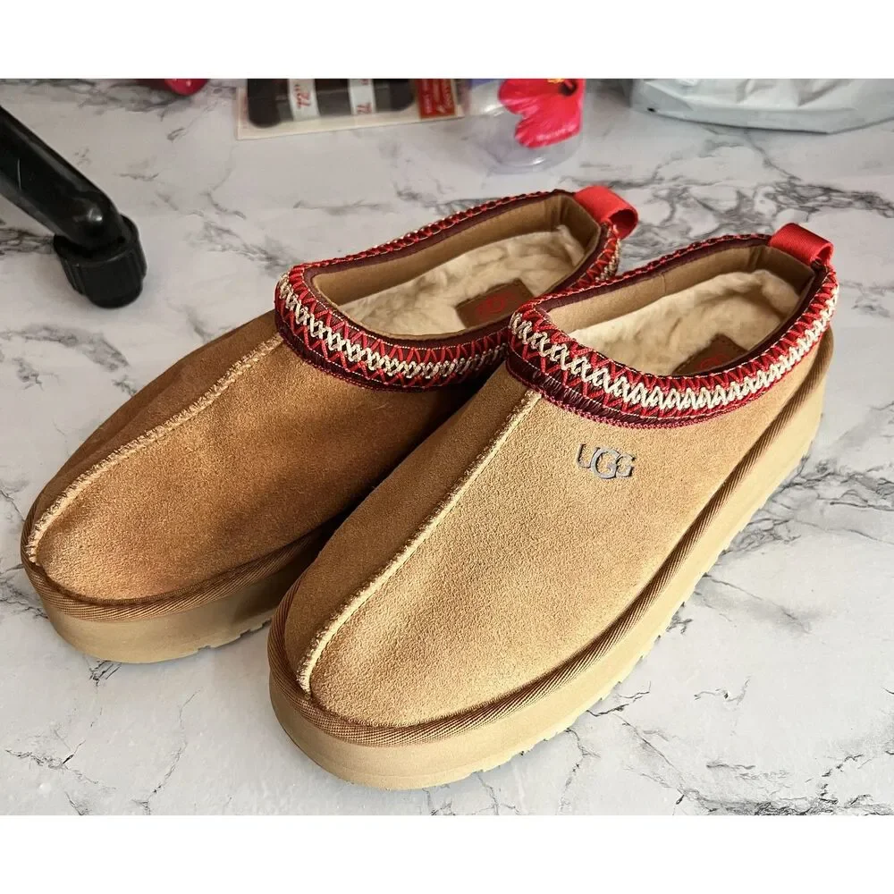 NWOB - UGG Tazz Platform Slippers Women’s 9 Chestnut Brown Suede Shearling Lined - Picture 1 of 5